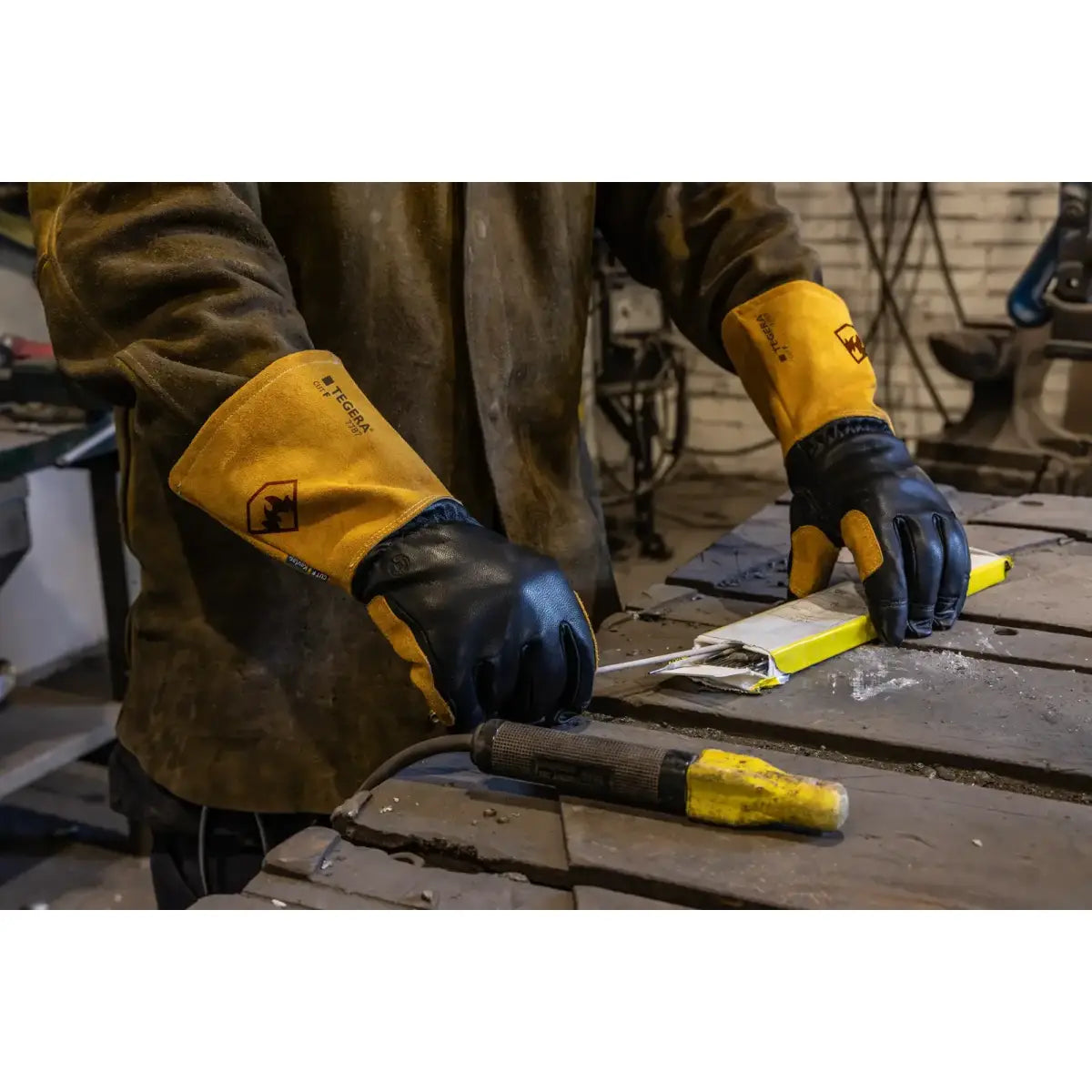 TEGERA Welding 7787 Suojakäsineet - Työvaatteet